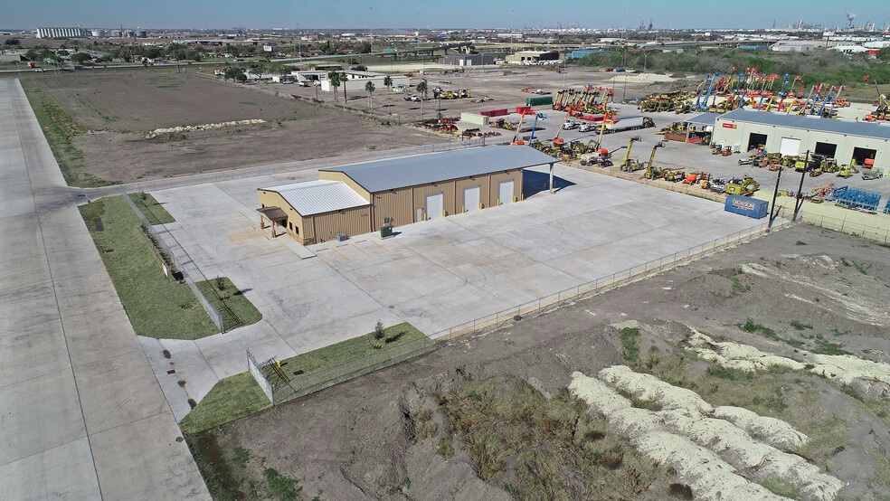 More Photos Of 5560 Kingpin Dr, Corpus Christi Warehouse For Lease