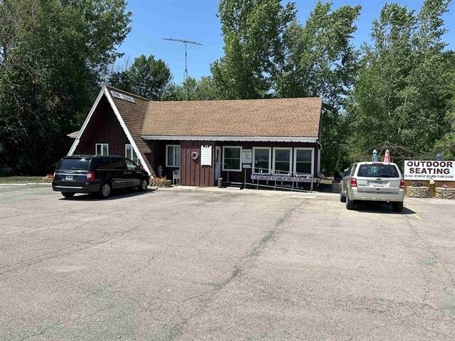 Primary Photo Of 814 W State St, Fox Lake Restaurant For Sale