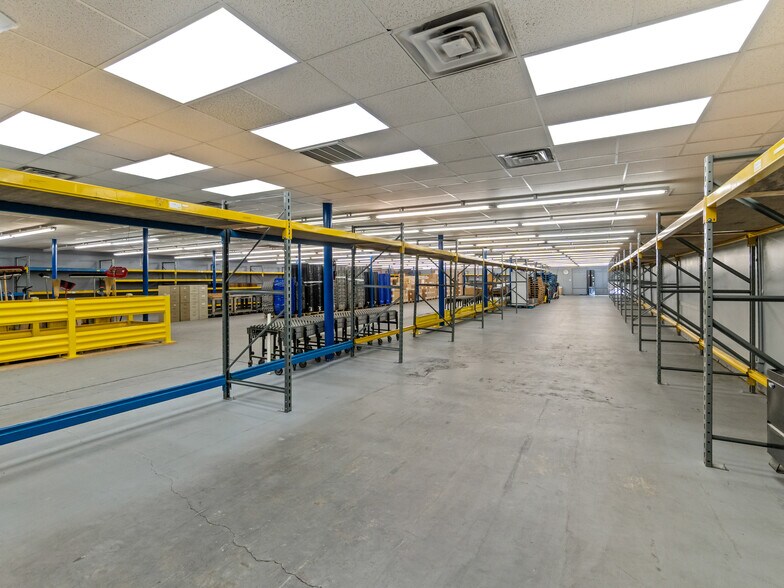 More Photos Of 1419 US Route 60, Huntington Drugstore For Sale