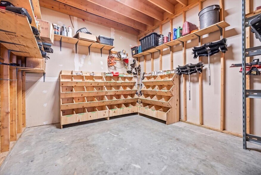 More Photos Of 280 Portage Clos, Sherwood Park Warehouse For Sale