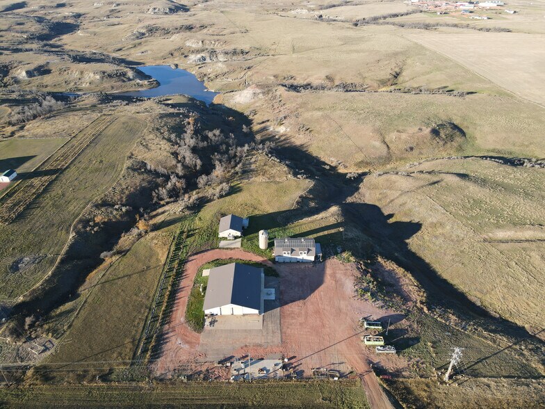 More Photos Of 13603 38th St SW, Belfield Flex For Lease