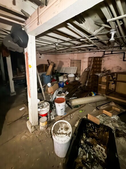 More Photos Of 3935 S Kedzie Ave, Chicago Storefront Retail Residential For Sale