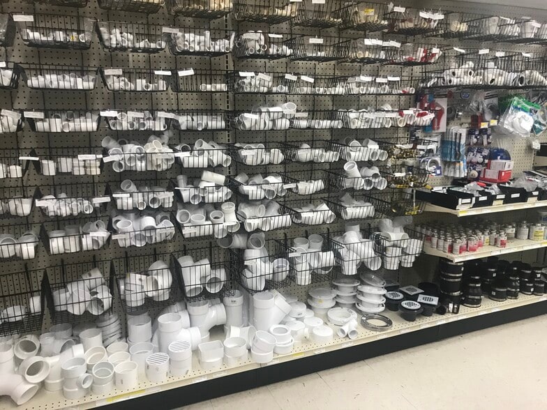 More Photos Of 25817 State Hwy 64, Pittsburg Supermarket For Sale