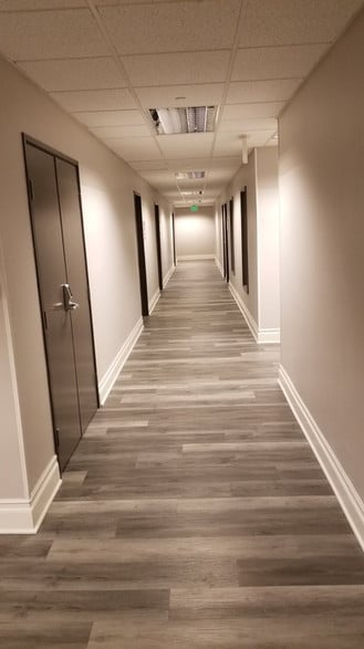 More Photos Of 15130-15132 Ventura Blvd, Sherman Oaks Office For Lease