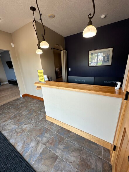 More Photos Of 11230-11238 86th Ave N, Maple Grove Coworking Space