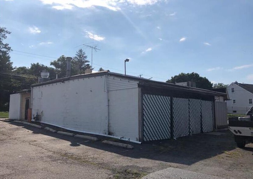 More Photos Of 3001-3006 Naamans Creek Rd, Boothwyn Storefront Retail Residential For Sale