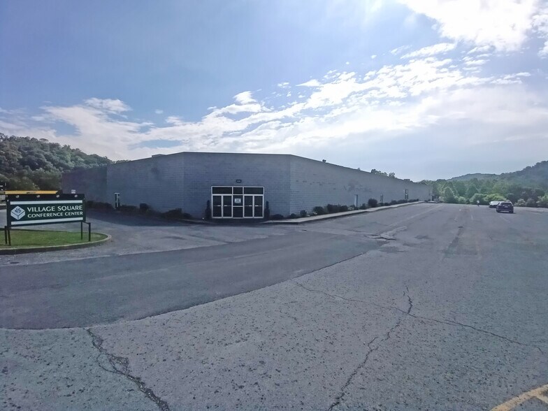 More Photos Of 1489 Milford St S, Clarksburg Office For Lease