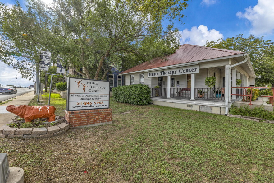 Primary Photo Of 101 Park St, Hutto Office For Sale