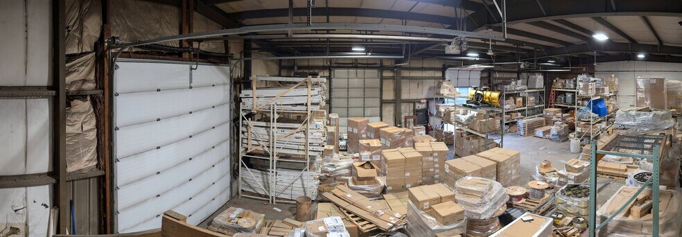 More Photos Of 237 River Rd, Uxbridge Warehouse For Lease