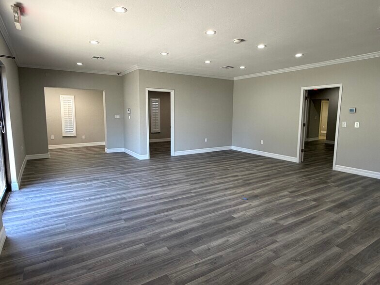 More Photos Of 8106 US Highway 19, Port Richey Office For Sale
