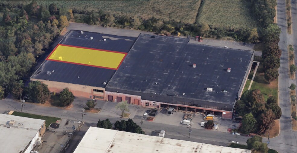 Primary Photo Of 99 Murray Hill Pky, East Rutherford Warehouse For Lease