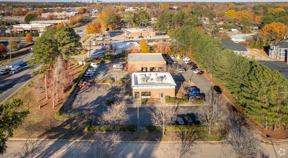 More Photos Of 117 Small Pine Dr, Raleigh Restaurant For Sale