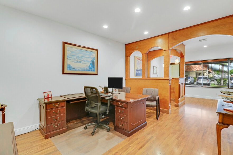 More Photos Of 725 N Hwy A1A, Jupiter Medical For Sale