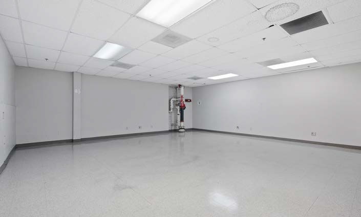 More Photos Of 6270 S Country Club Rd, Tucson Manufacturing For Sale