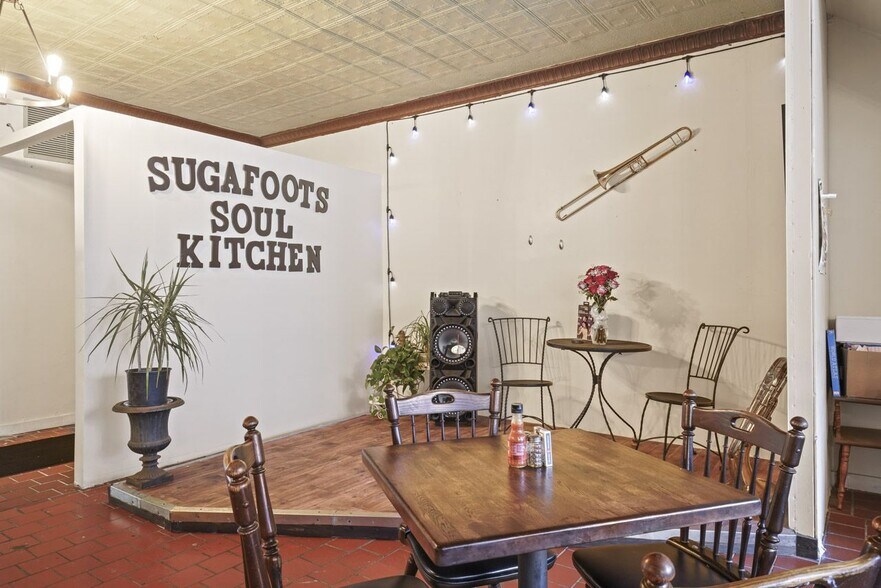 More Photos Of 165 Madison Ave, Albany Storefront Retail Residential For Sale