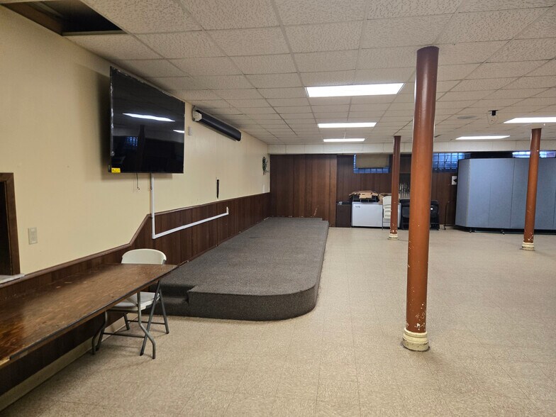 More Photos Of 697 13th Ave NE, Minneapolis Religious Facility For Sale