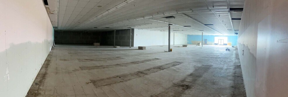 More Photos Of 4172 Hwy 64, Kirtland Storefront For Lease