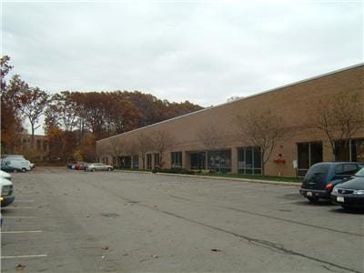 More Photos Of 762-800 Morrison Rd, Columbus Warehouse For Lease