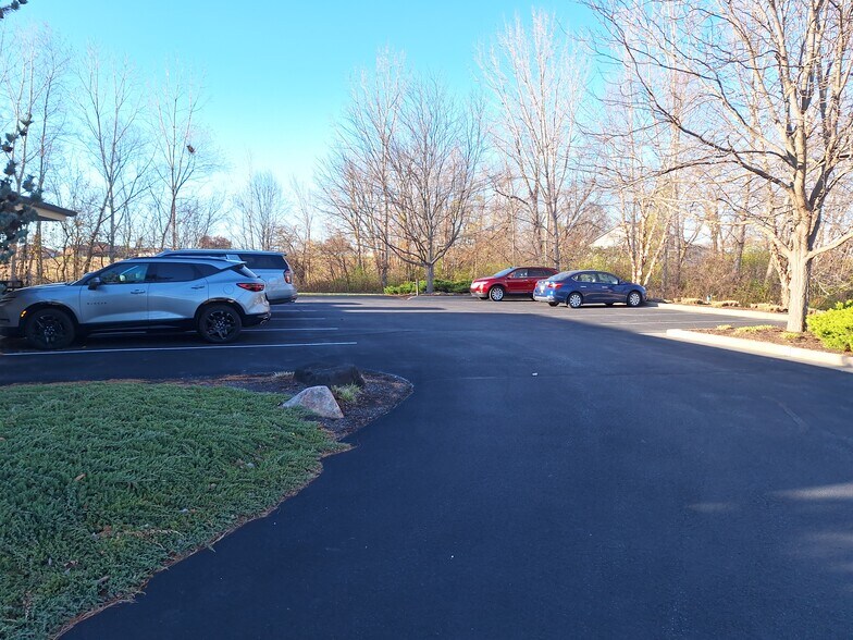 More Photos Of 1601 Lafayette Rd, Crawfordsville Office For Lease