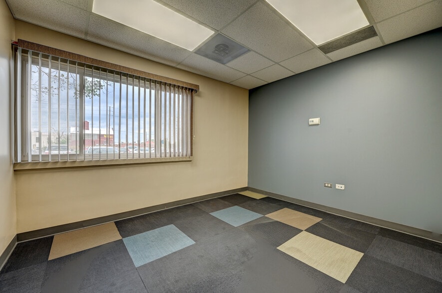 More Photos Of 4045 N Wadsworth Blvd, Wheat Ridge Office For Lease