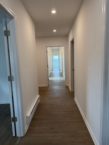 More Photos Of 88 Howard Ave, Bridgeport Warehouse For Lease