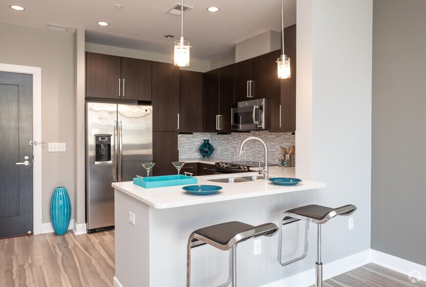 More Photos Of 4800 Auburn Ave, Bethesda Apartments For Lease