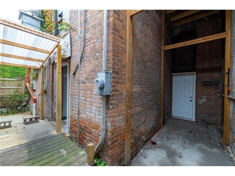 More Photos Of 205 S Main St, Le Sueur Storefront Retail Residential For Sale