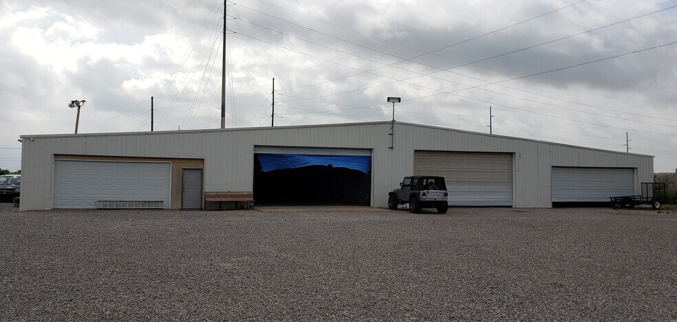 More Photos Of 1 SW 112th St, Lawton Warehouse For Sale