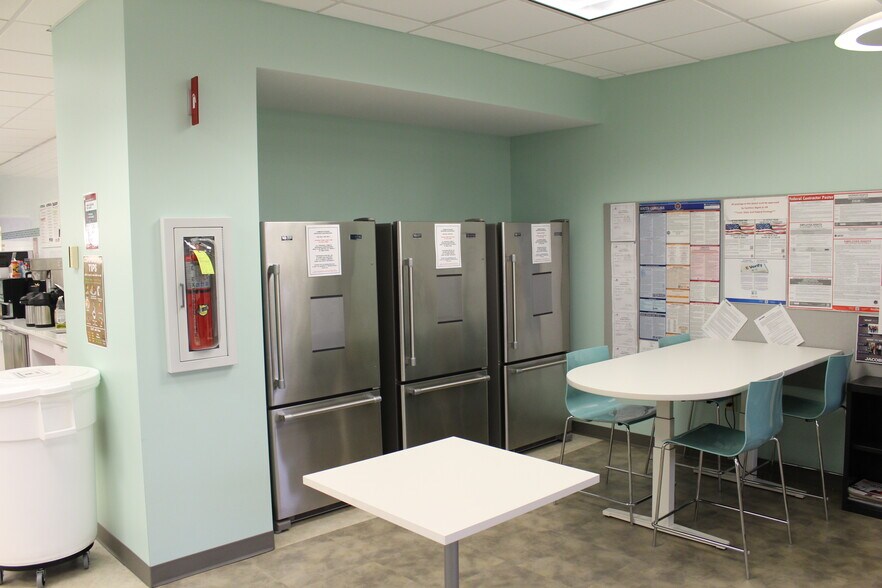 More Photos Of 1041 E Butler Rd, Greenville Office For Lease