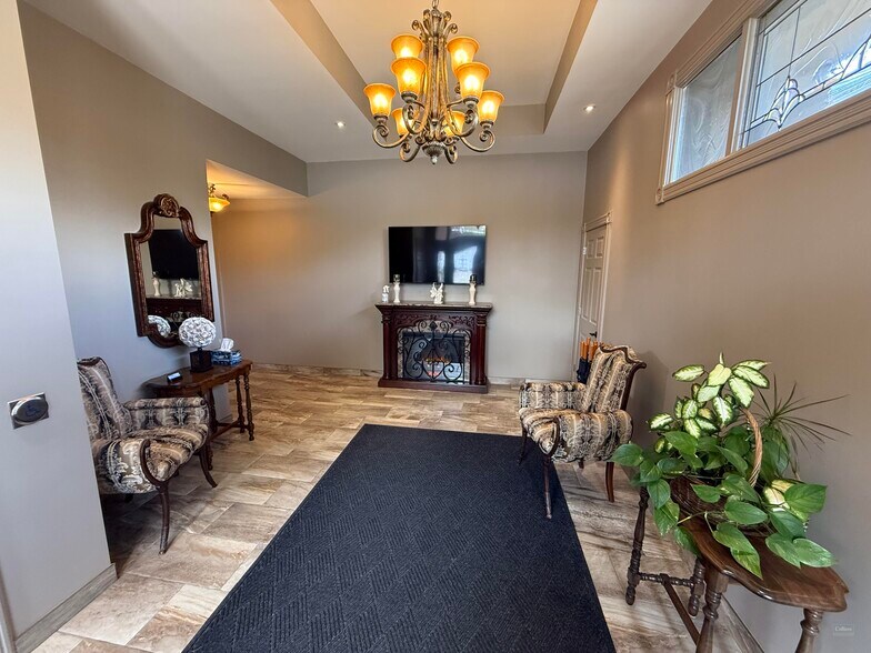 More Photos Of 26 Ormond St S, Thorold Funeral Home For Sale