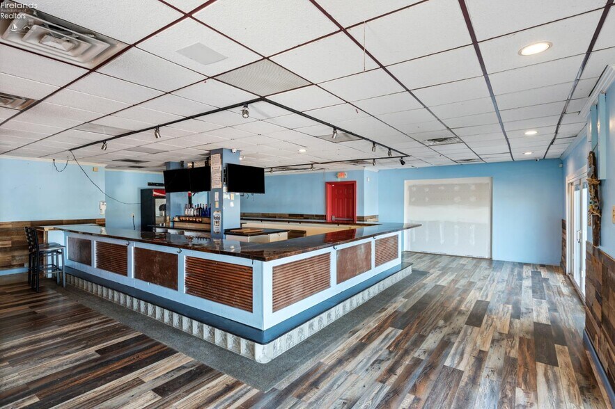 More Photos Of 356 Main St, Huron Apartments For Sale