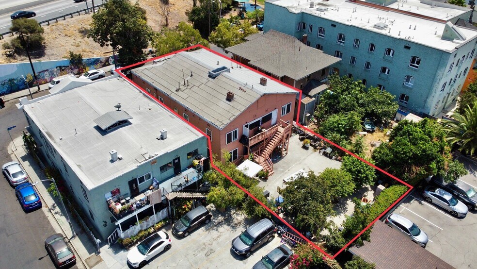 More Photos Of 1943 Estrella Ave, Los Angeles Multifamily For Sale