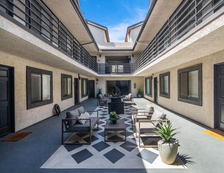 More Photos Of 5325 Denny Ave, North Hollywood Apartments For Sale