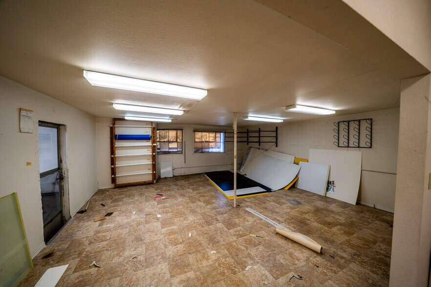 More Photos Of 844 D St, Lewiston Flex For Sale