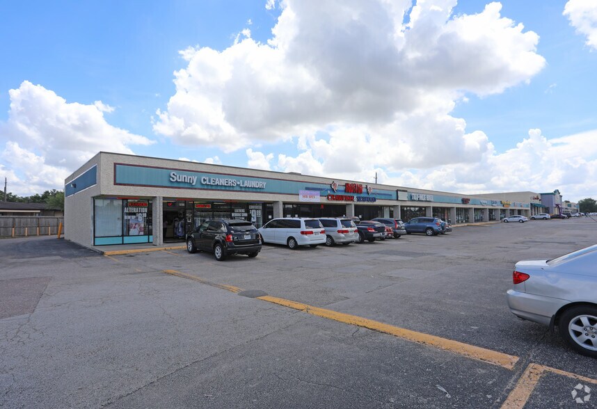 Primary Photo Of 13030-13190 Veterans Memorial Dr, Houston Unknown For Lease