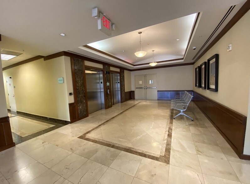 More Photos Of 925 NE 30th Ter, Homestead Medical For Lease