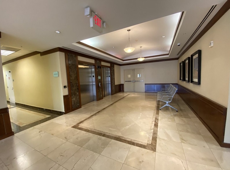 More Photos Of 925 NE 30th Ter, Homestead Medical For Lease