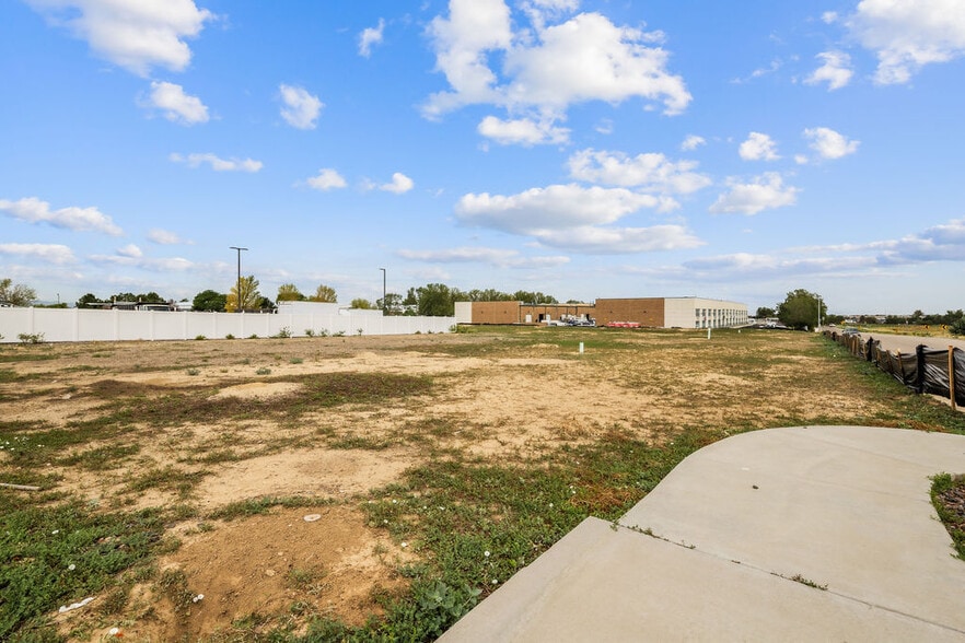 More Photos Of 806 Salida Way, Aurora Warehouse For Sale