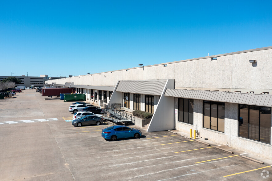 Primary Photo Of 1325 S Creek Dr, Houston Warehouse For Lease