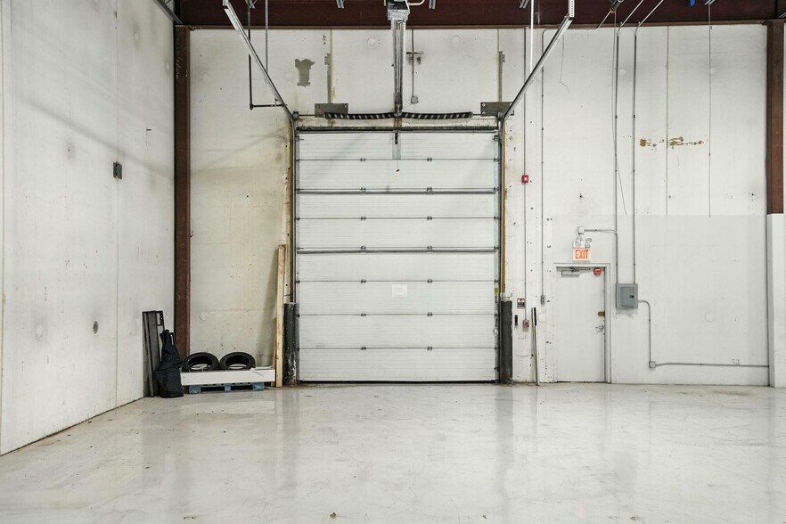 More Photos Of 8130 River Dr, Morton Grove Warehouse For Sale