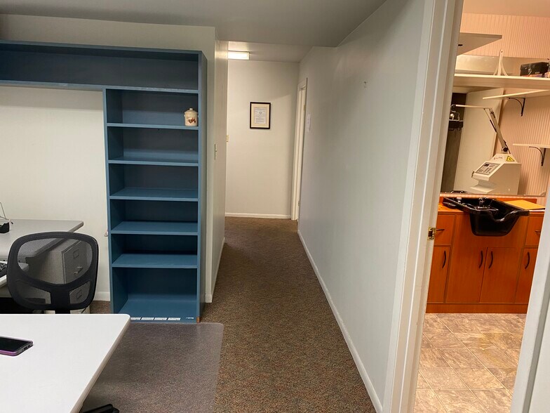 More Photos Of 3542 Springdale Rd, Cincinnati Medical For Sale