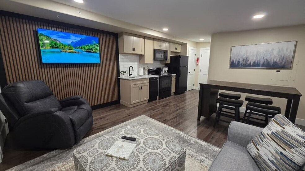 More Photos Of 241 S 5th St, Reading Apartments For Sale