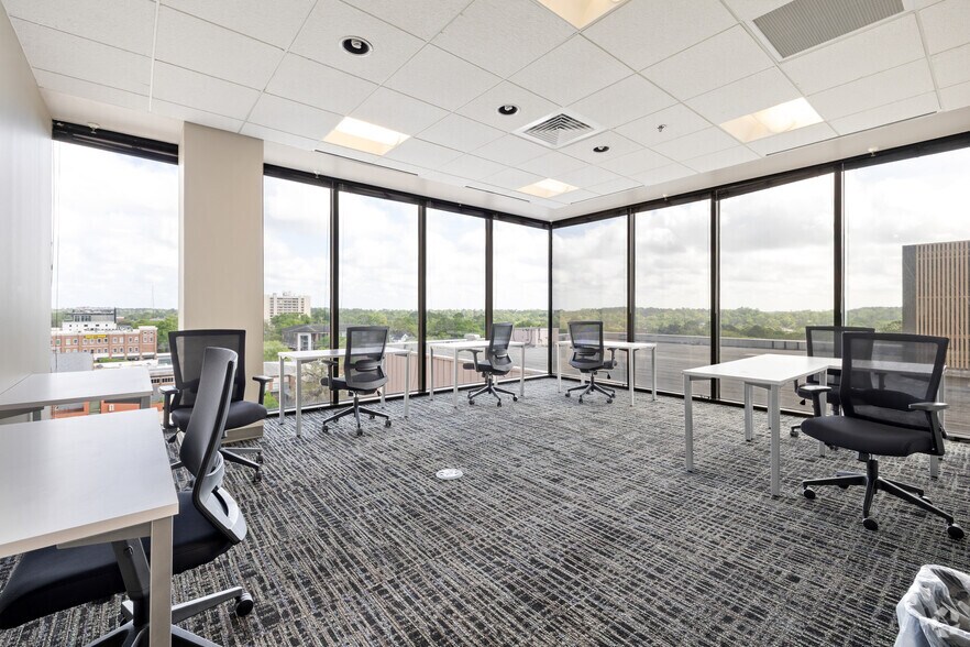 Photo of 8th Floor Ste Office for 5