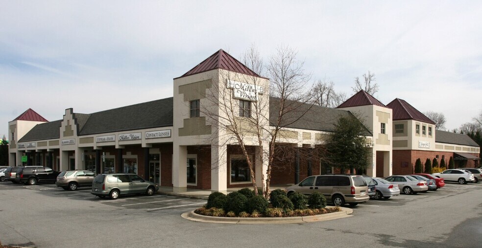 More Photos Of 2616 Lawndale Dr, Greensboro Freestanding For Sale