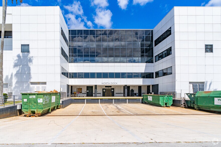More Photos Of 1855 Griffin Rd, Dania Beach Office Residential For Lease