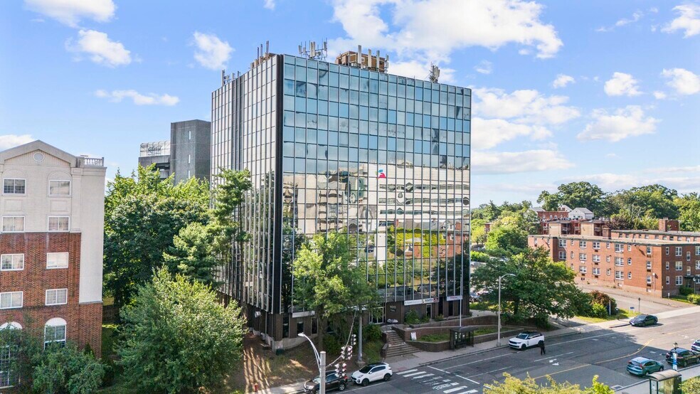 More Photos Of 100 Retreat Ave, Hartford Medical For Sale