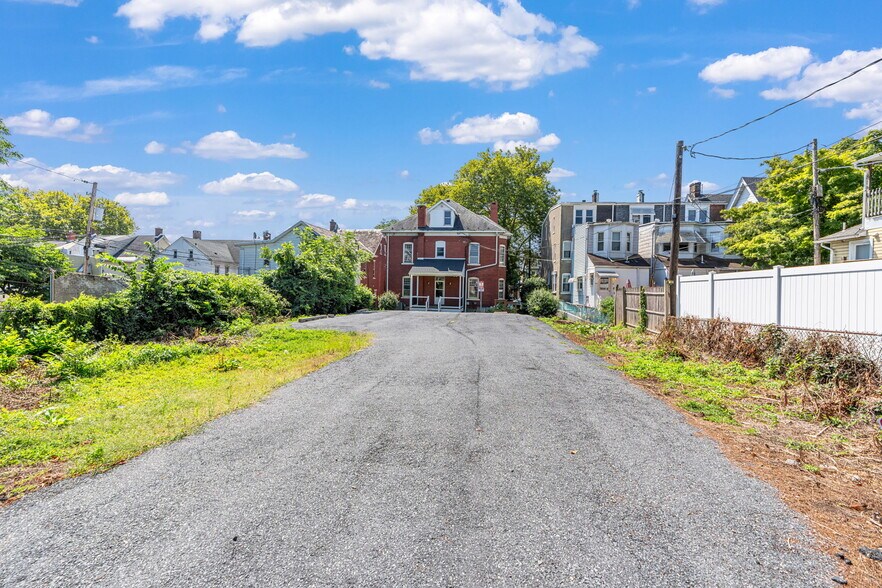 More Photos Of 313 E Broad St, Bethlehem Apartments For Sale