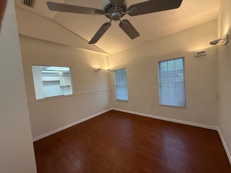 More Photos Of 1283 SW Sr-47, Lake City Medical For Lease