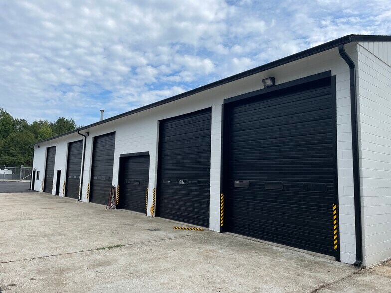 More Photos Of 248 Old Atlanta Rd, Stockbridge Service For Sale