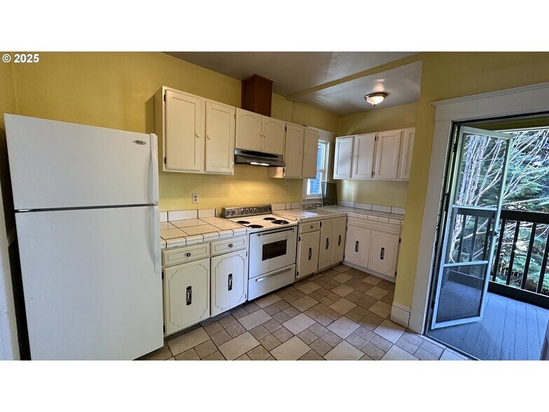 More Photos Of 3122 N Williams Ave, Portland Storefront Retail Residential For Sale